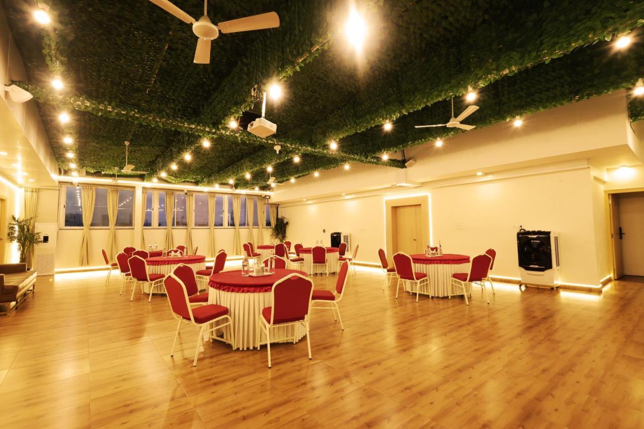 Grand Regency Rajajinagar, Iskcon Temple - Wtc Otel Bangalore Dış mekan fotoğraf
