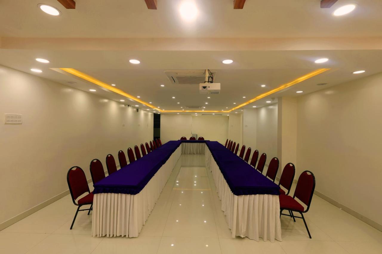 Grand Regency Rajajinagar, Iskcon Temple - Wtc Otel Bangalore Dış mekan fotoğraf