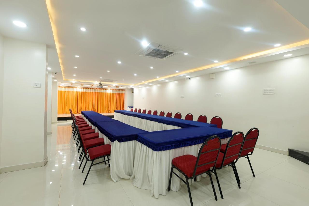Grand Regency Rajajinagar, Iskcon Temple - Wtc Otel Bangalore Dış mekan fotoğraf