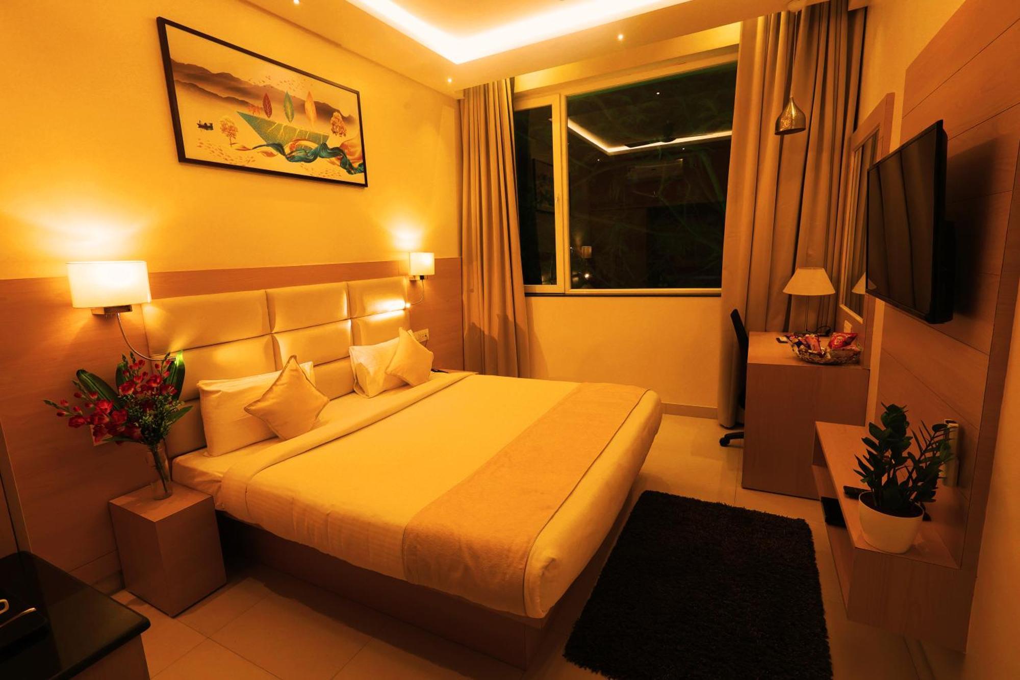 Grand Regency Rajajinagar, Iskcon Temple - Wtc Otel Bangalore Dış mekan fotoğraf