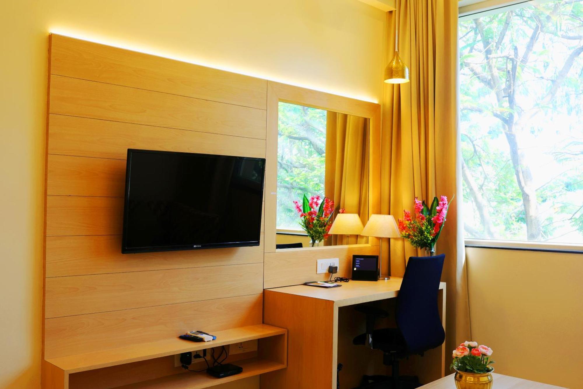Grand Regency Rajajinagar, Iskcon Temple - Wtc Otel Bangalore Dış mekan fotoğraf